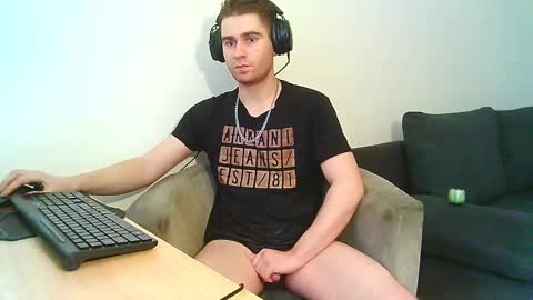 Dominik online show from 01/19/25, 09:33