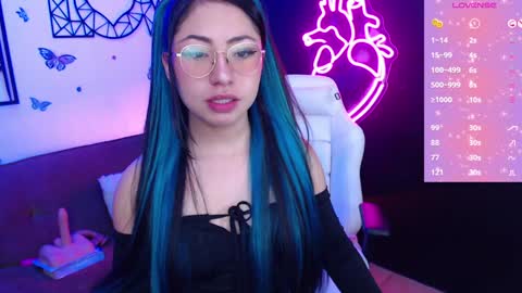 Snapshot of demyanderson_ chatting on 12/14/24, 02:23 Demy online show from 12/14/24, 02:23