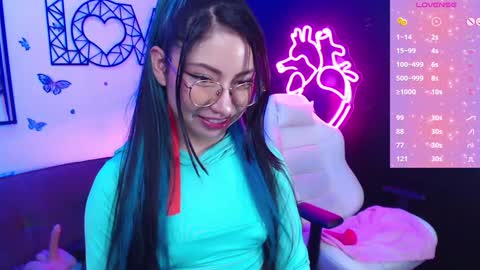 Snapshot of demyanderson_ chatting on 12/18/24, 12:10 Demy online show from 12/18/24, 12:10