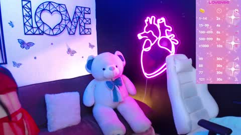 Snapshot of demyanderson_ chatting on 12/18/24, 09:18 Demy online show from 12/18/24, 09:18