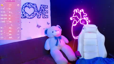 Snapshot of demyanderson_ chatting on 01/11/25, 02:09 Demy online show from 01/11/25, 02:09