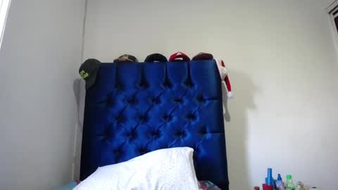 Dena k s online show from 01/28/25, 09:40