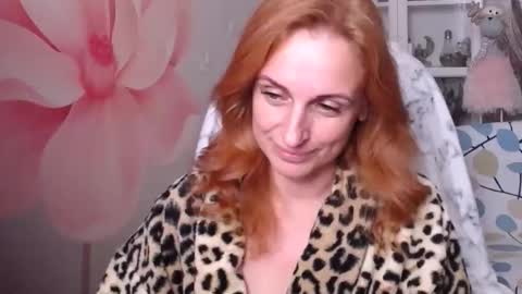 denhiey online show from 10/10/25, 05:23