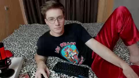 Deni online show from 11/21/25, 07:23