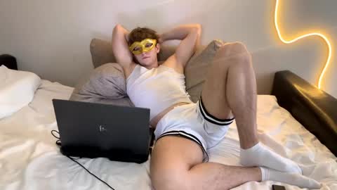 Snapshot of deniel_horny chatting on 06/05/26, 08:42 Deni online show from 06/05/26, 08:42