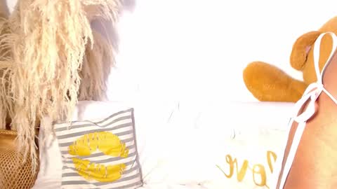 Snapshot of deniisswet chatting on 10/24/25, 12:45   online show from 10/24/25, 12:45