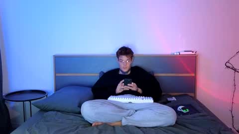 Denis online show from 12/05/25, 06:55