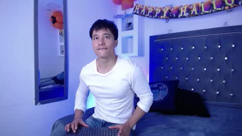 Snapshot of denizer_healer chatting on 10/29/25, 01:02 DENIZER online show from 10/29/25, 01:02