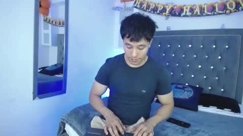 Snapshot of denizer_healer chatting on 11/01/25, 01:02 DENIZER online show from 11/01/25, 01:02