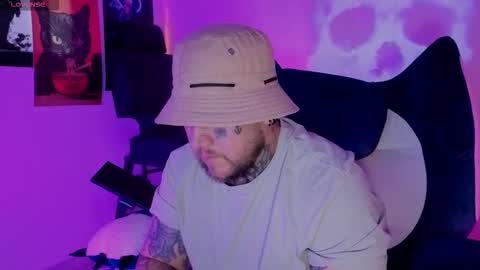 Oliver online show from 11/06/25, 02:45