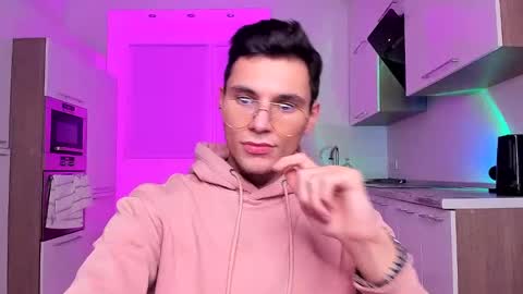 Den online show from 12/04/24, 04:21