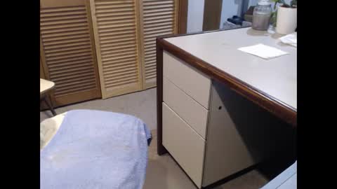 Snapshot of denn_jett chatting on 01/08/25, 11:10 Den Jet online show from 01/08/25, 11:10