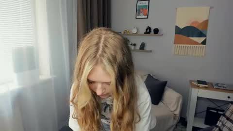 Denna online show from 07/07/26, 08:40
