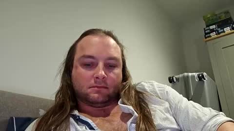 Snapshot of dennis210586 chatting on 12/31/24, 02:29 dennis210586 online show from 12/31/24, 02:29