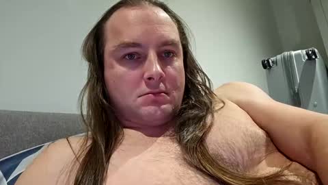 Snapshot of dennis210586 chatting on 02/28/25, 11:01 dennis210586 online show from 02/28/25, 11:01