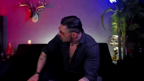 dennis_cox_ online show from 04/18/26, 09:13