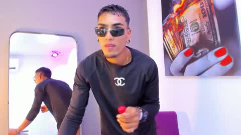 Snapshot of dennis_kinsey chatting on 02/20/26, 07:47 Dennis Kinsey online show from 02/20/26, 07:47