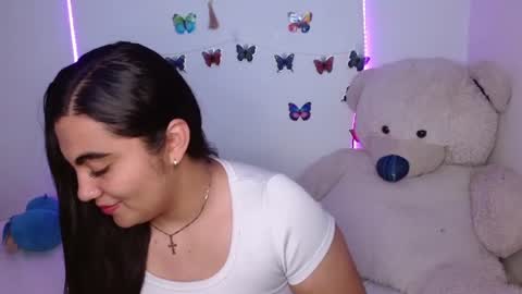 Snapshot of dennis_love_ chatting on 06/19/26, 05:12 rosse online show from 06/19/26, 05:12