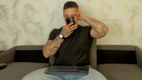 dennis munera online show from 12/10/24, 11:00