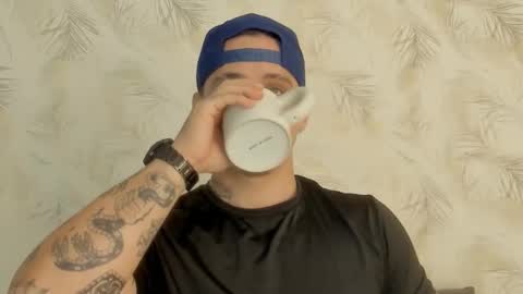 dennis munera online show from 02/28/25, 12:42