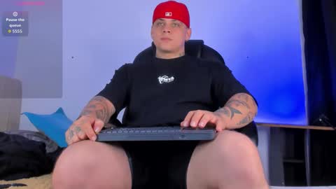 dennis munera online show from 10/15/25, 09:42