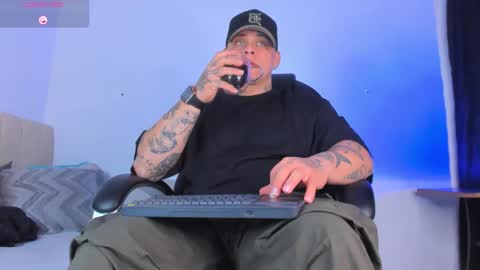 dennis munera online show from 10/17/25, 11:57