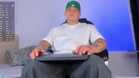 dennis munera online show from 10/24/25, 10:44