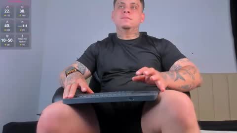 dennis munera online show from 12/15/25, 11:14