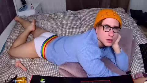 Dennis online show from 02/22/26, 06:06