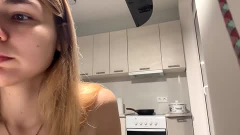 Denni online show from 10/23/25, 05:33