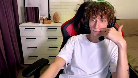 Snapshot of denobluora chatting on 12/10/24, 08:16 Jasper   online show from 12/10/24, 08:16