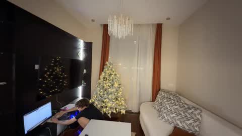 Snapshot of denobluora chatting on 12/15/25, 10:58 Jasper online show from 12/15/25, 10:58