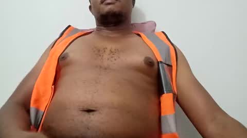 Snapshot of dentzo chatting on 12/21/24, 04:36 mastER blACK online show from 12/21/24, 04:36