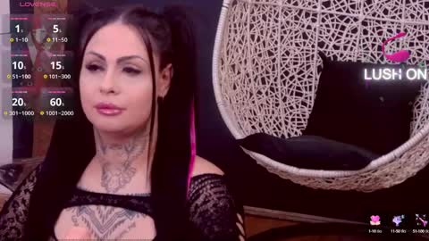 Snapshot of denychantall chatting on 01/31/25, 10:52 denychantall online show from 01/31/25, 10:52