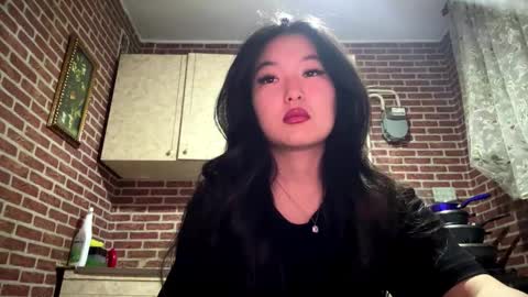 Emma online show from 01/11/26, 02:11