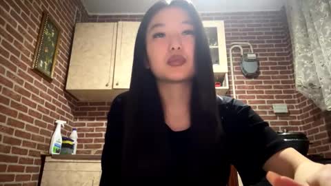 Emma online show from 02/10/26, 02:10