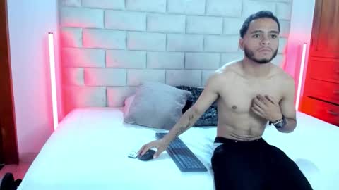 Snapshot of denzelvelez chatting on 01/11/26, 03:22 David online show from 01/11/26, 03:22