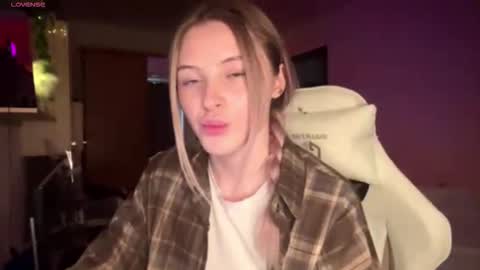 Vi  Victoria online show from 03/07/26, 01:08