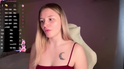 Vi  Victoria online show from 03/25/26, 01:17