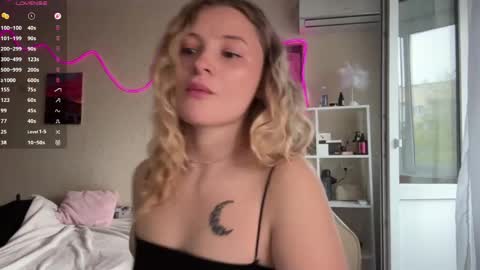 Vi  Victoria online show from 04/30/26, 12:00