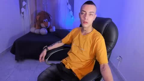 Snapshot of dereck_boyy_ chatting on 02/10/26, 02:04 Dereck Boy online show from 02/10/26, 02:04