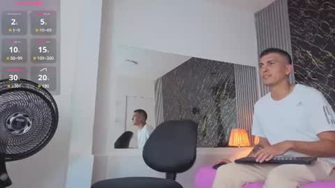 Dereck online show from 07/26/26, 01:14