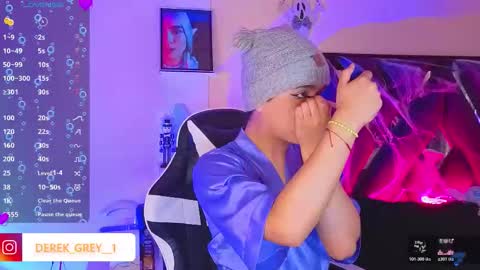 Snapshot of derek_greyy_ chatting on 10/27/25, 06:23 derek grey online show from 10/27/25, 06:23