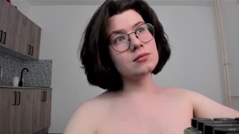 Derek online show from 03/26/26, 06:57