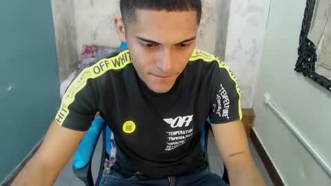 D E R E K online show from 10/31/25, 11:00