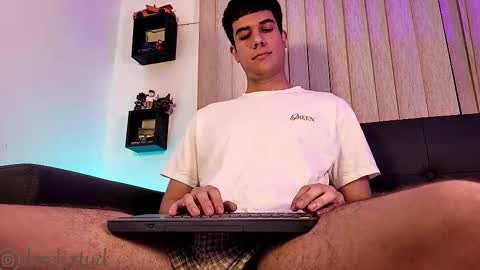 Derek independent model  online show from 09/19/25, 04:14