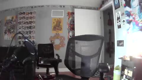 Snapshot of derekdings chatting on 01/18/25, 05:04 derekdings online show from 01/18/25, 05:04