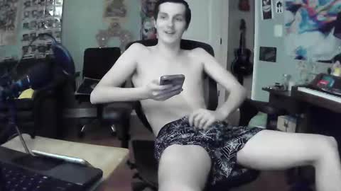 Snapshot of derekdings chatting on 02/08/25, 03:30 derekdings online show from 02/08/25, 03:30