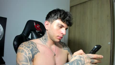 derekmuller11 online show from 04/05/26, 12:41