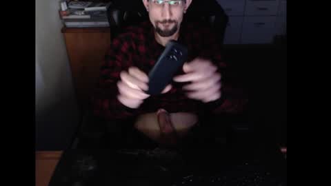 Snapshot of dermattes chatting on 12/29/24, 03:57 dermattes online show from 12/29/24, 03:57